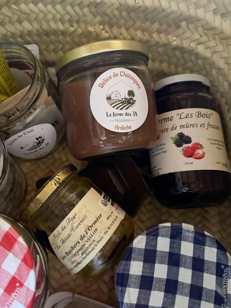 Informations Gîtes de Costerousse Ardèche - creme de châtaignes faite maison